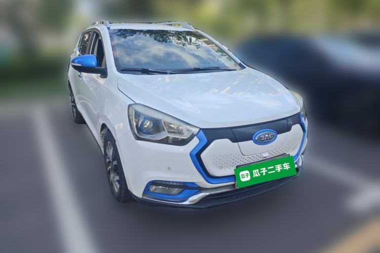 Used JAC Group iEV7S 2017 ZhiZun Model Front Right 45 Deg