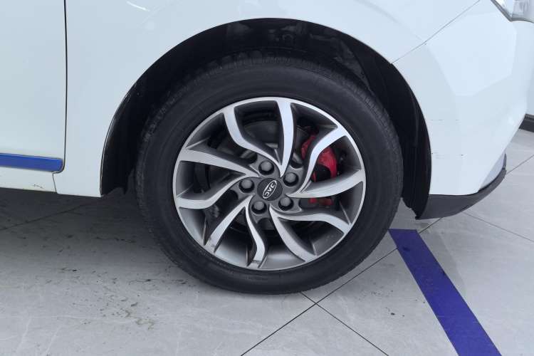 Used JAC Group iEV7S 2017 ZhiZun Model Left Front Wheel Hub