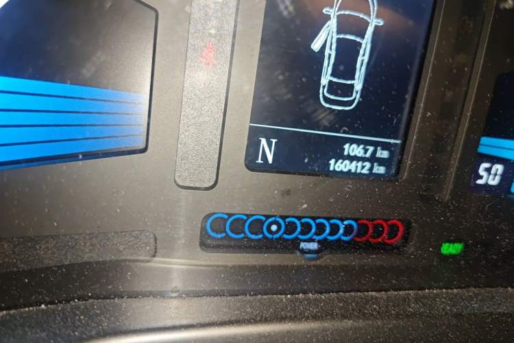Used JAC Group iEV7S 2017 ZhiZun Model Odometer Close Up