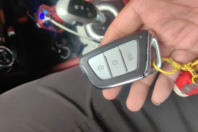 Used JAC Group iEV7S 2017 ZhiZun Model Vehicle Key
