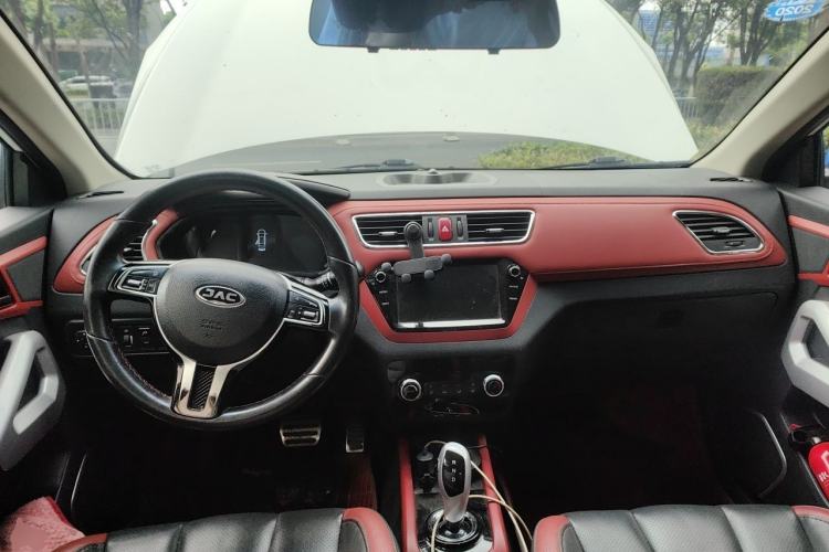 Used JAC Group iEV7S 2018 Smart Enjoyment Model Center Console