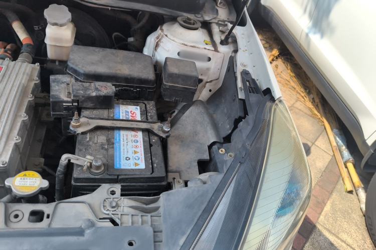 Used JAC Group iEV7S 2018 Smart Enjoyment Model Engine Bay Left