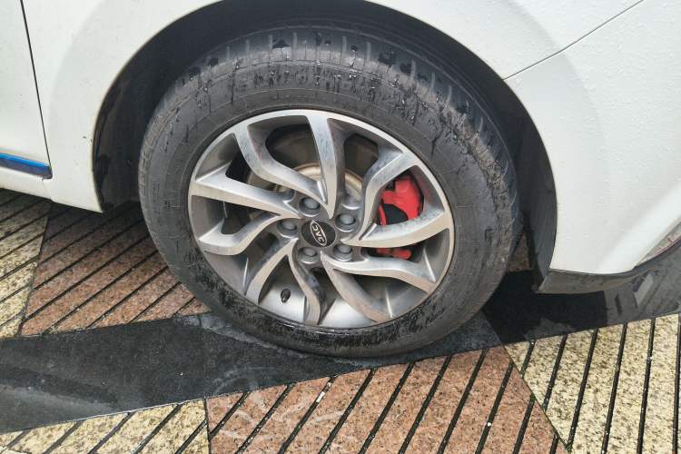 Used JAC Group iEV7S 2018 Smart Enjoyment Model Exterior 7