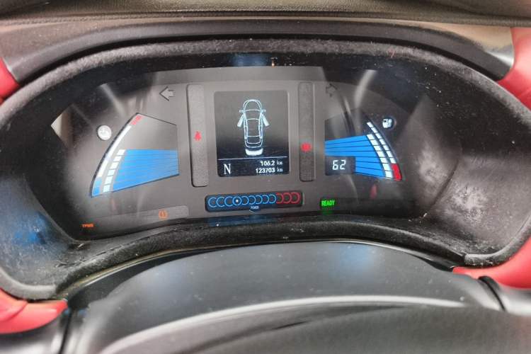 Used JAC Group iEV7S 2018 Smart Enjoyment Model Odometer Close Up