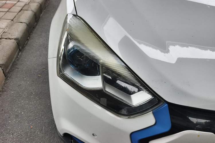 Used JAC Group iEV7S 2018 Smart Enjoyment Model Right Front Headlight