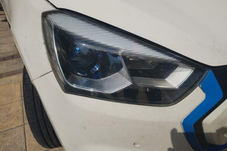 Used JAC Group iEV7S 2018 Smart Enjoyment Model Right Front Headlight