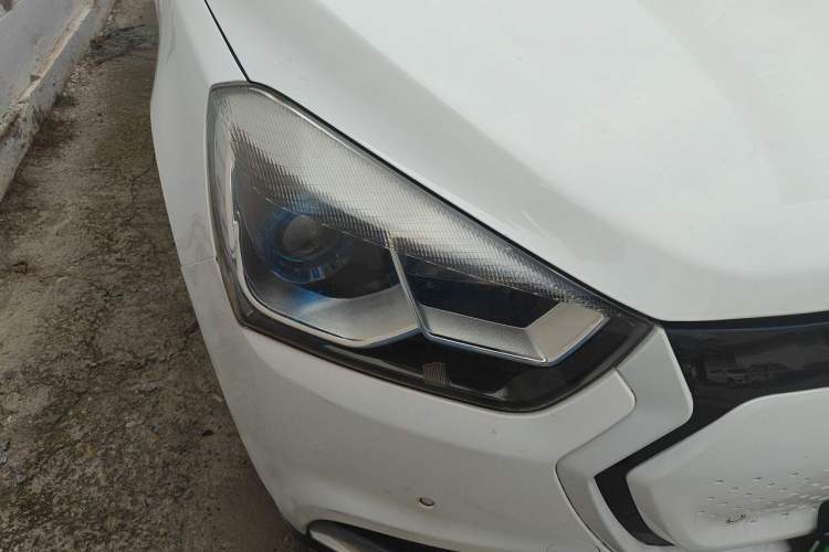 Used JAC Group iEV7S 2018 Smart Enjoyment Model Right Front Headlight