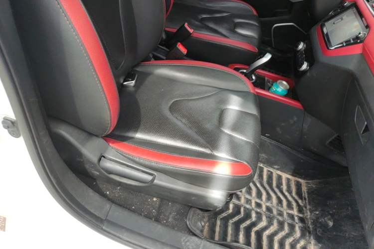 Used JAC Group iEV7S 2018 Smart Enjoyment Model Right Front Seat