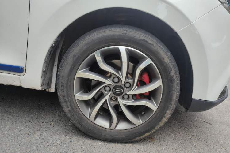 Used JAC Group iEV7S 2018 Smart Enjoyment Model Right Front Wheel Hub