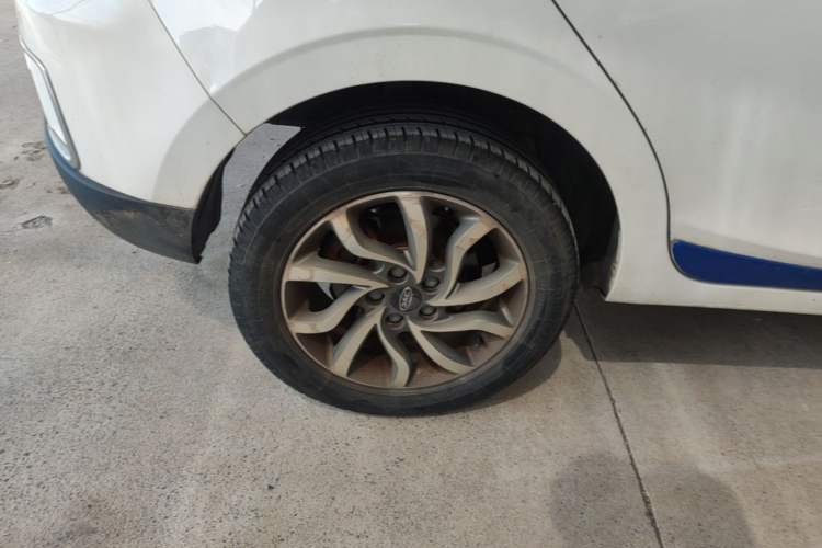 Used JAC Group iEV7S 2018 Smart Enjoyment Model Right Rear Wheel Hub