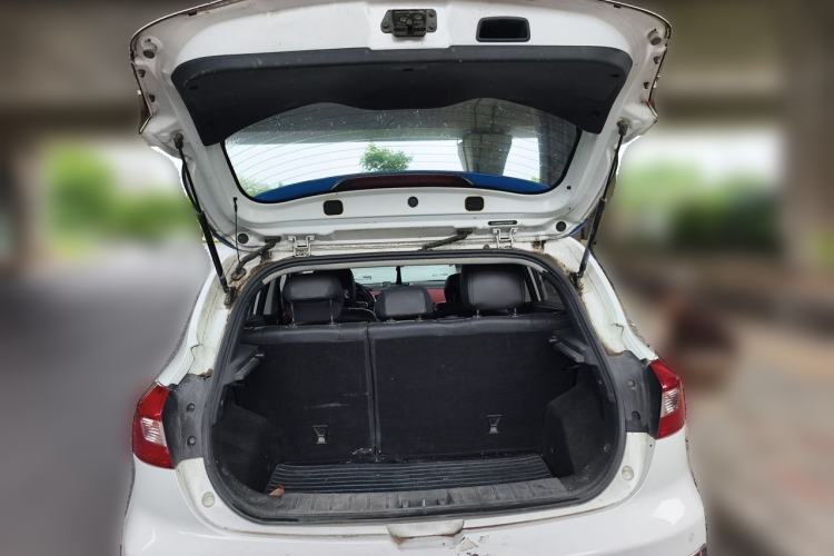 Used JAC Group iEV7S 2018 Smart Enjoyment Model Trunk