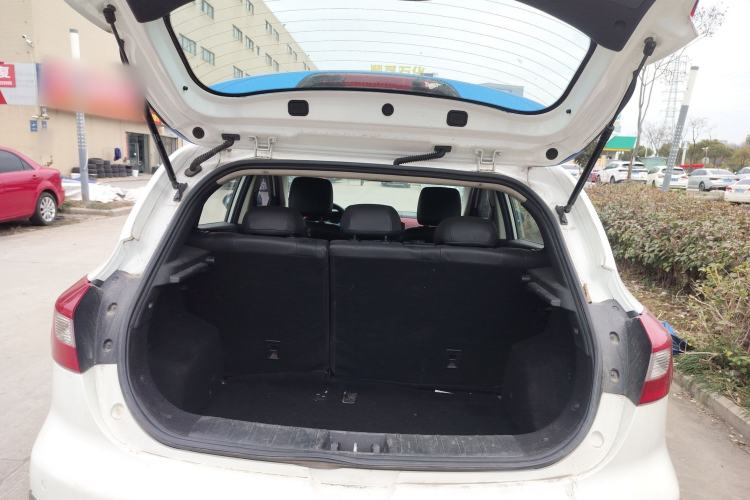 Used JAC Group iEV7S 2018 Smart Enjoyment Model Trunk