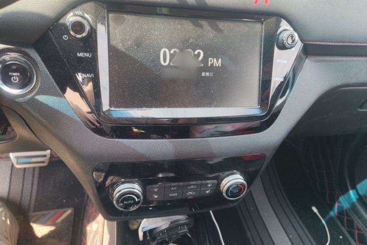 Used JAC Group iEV7S 2019 Luxury Smart Fully Equipped Edition Audio And AC Panel