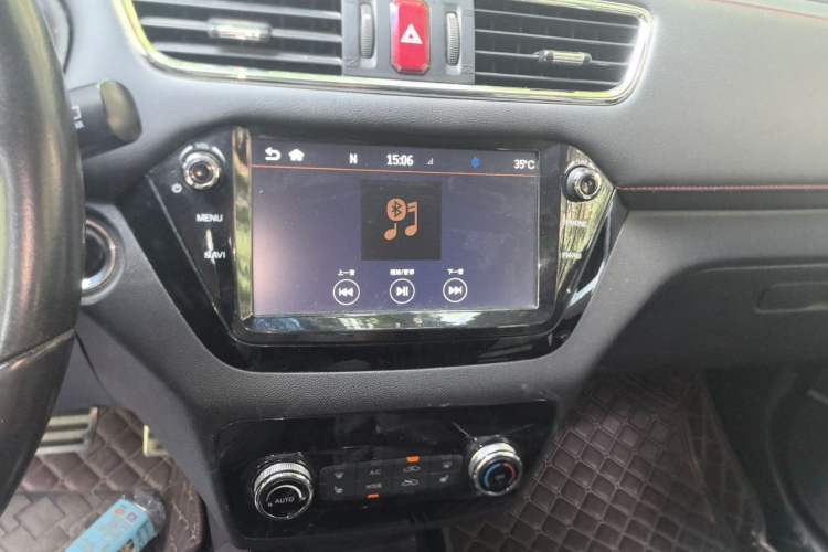 Used JAC Group iEV7S 2019 Luxury Smart Supreme Model Audio And AC Panel