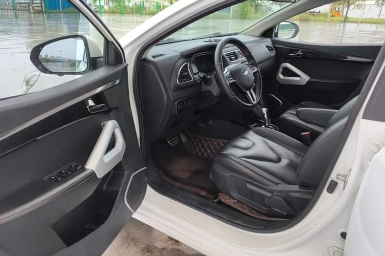 Used JAC Group iEV7S 2019 Luxury Smart Fully Equipped Edition Driver Seat