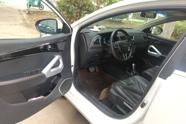 Used JAC Group iEV7S 2019 Luxury Smart Supreme Deluxe Edition Driver Seat