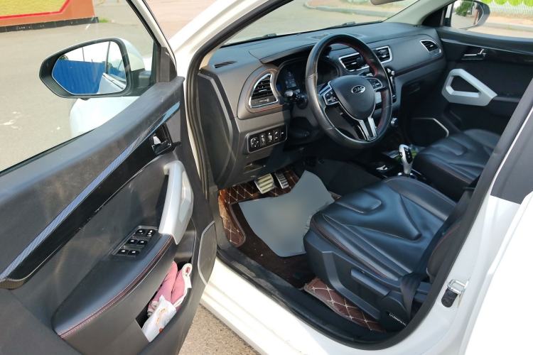 Used JAC Group iEV7S 2019 Luxury Smart Supreme Deluxe Edition Driver Seat