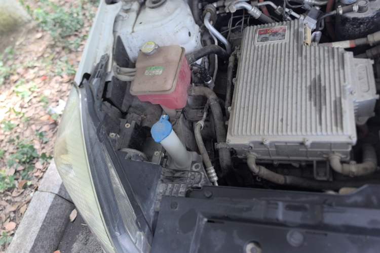 Used JAC Group iEV7S 2019 Luxury Smart Supreme Model Engine Bay Right