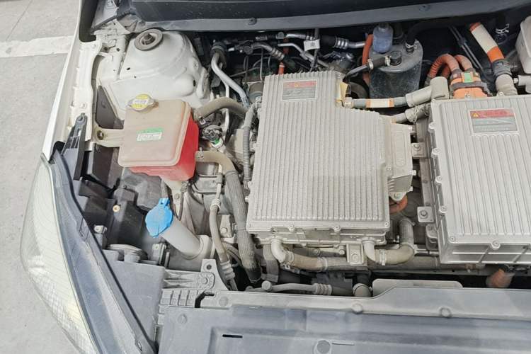 Used JAC Group iEV7S 2019 Luxury Smart Model Engine Bay Right