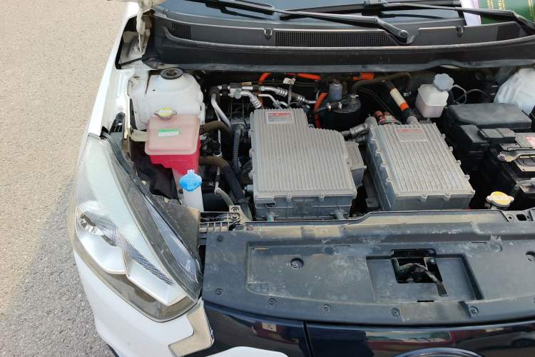 Used JAC Group iEV7S 2019 Luxury Smart Supreme Deluxe Edition Engine Bay Right