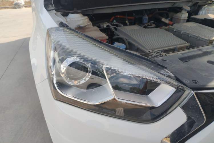 Used JAC Group iEV7S 2019 Luxury Smart Fully Equipped Edition Exterior 6