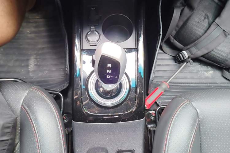 Used JAC Group iEV7S 2019 Luxury Smart Fully Equipped Edition Gear Lever