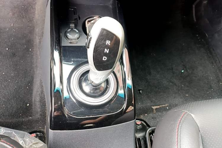 Used JAC Group iEV7S 2019 Luxury Smart Model Gear Lever