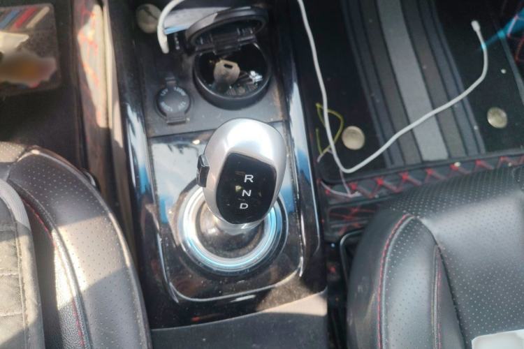 Used JAC Group iEV7S 2019 Luxury Smart Fully Equipped Edition Gear Lever