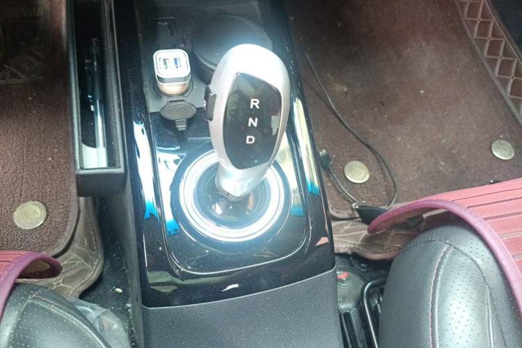 Used JAC Group iEV7S 2019 Luxury Smart Model Gear Lever