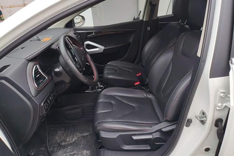Used JAC Group iEV7S 2019 Luxury Smart Fully Equipped Edition Left Front Seat