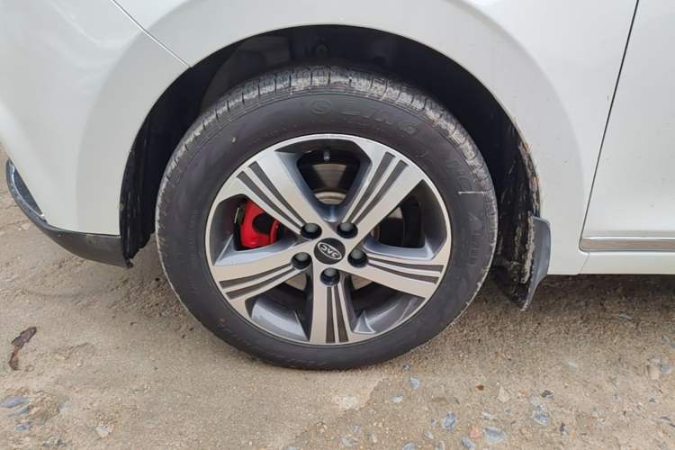 Used JAC Group iEV7S 2019 Luxury Smart Fully Equipped Edition Left Front Wheel Hub