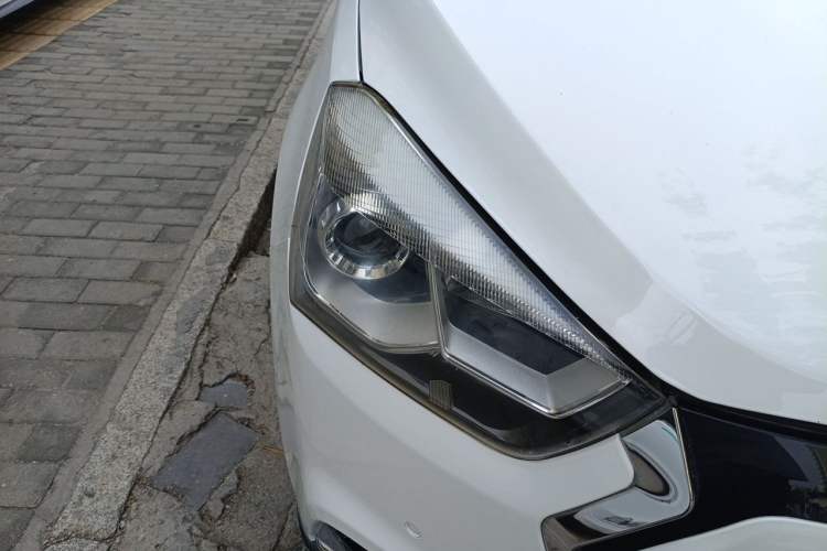 Used JAC Group iEV7S 2019 Luxury Smart Model Right Front Headlight