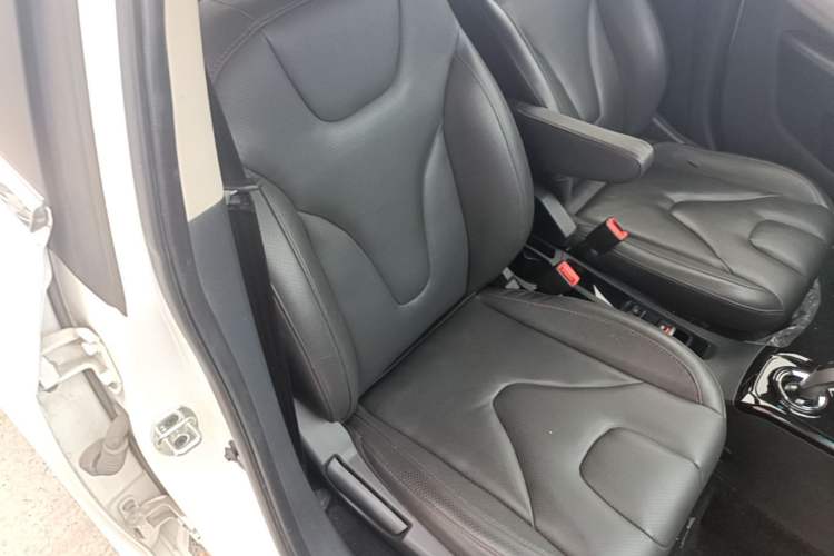 Used JAC Group iEV7S 2019 Luxury Smart Model Right Front Seat