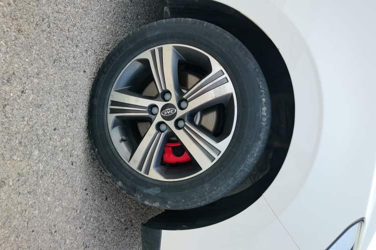 Used JAC Group iEV7S 2019 Luxury Smart Supreme Deluxe Edition Right Front Wheel Hub
