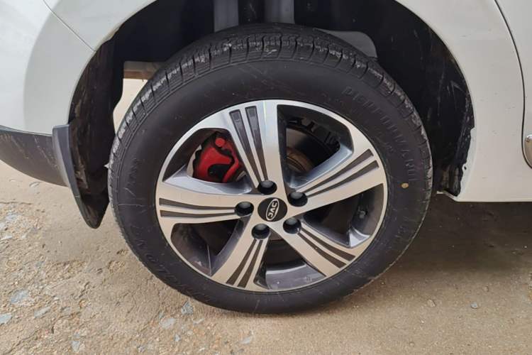 Used JAC Group iEV7S 2019 Luxury Smart Fully Equipped Edition Right Rear Wheel Hub