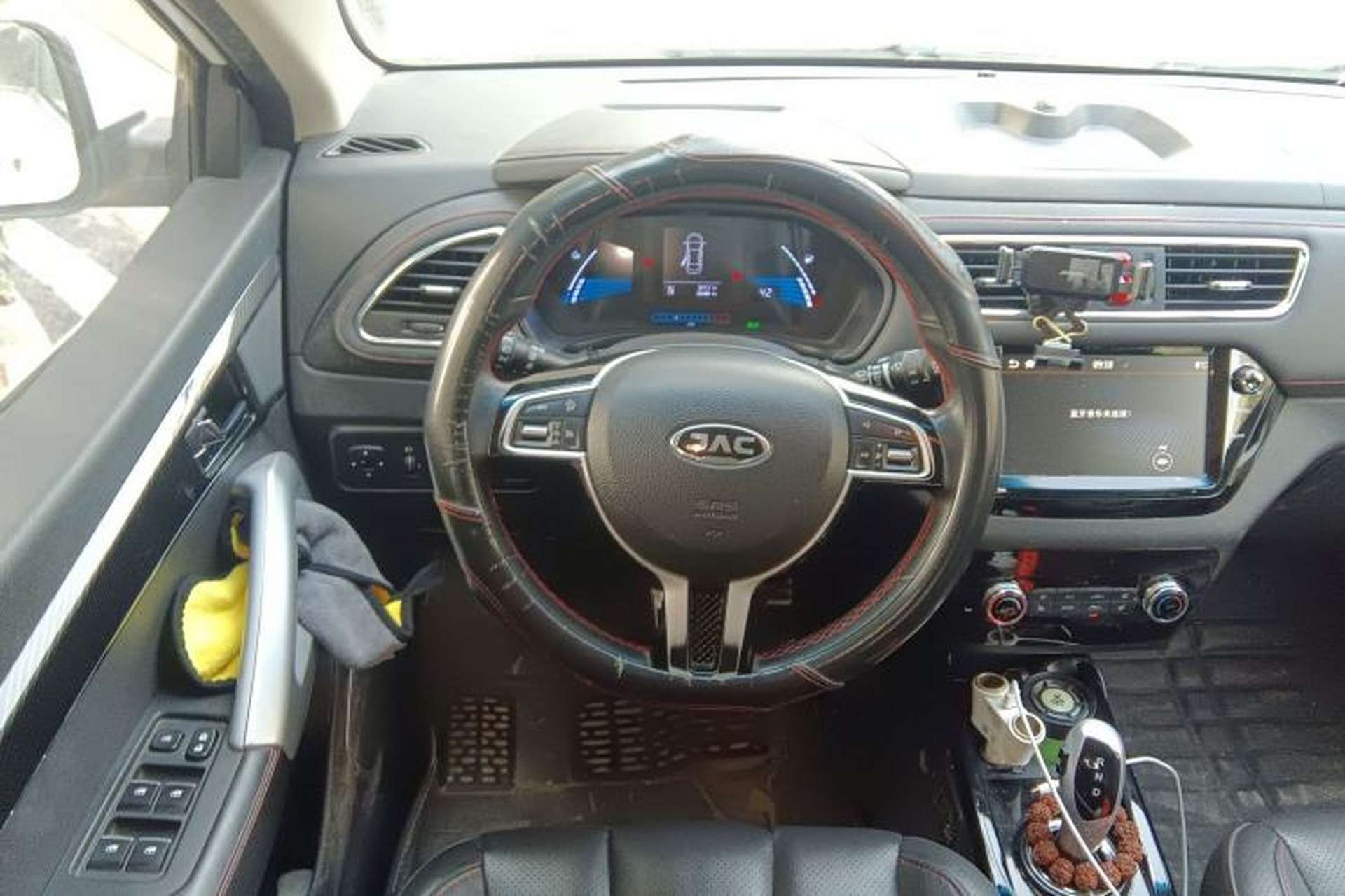 Used JAC Group iEV7S 2019 Luxury Smart Fully Equipped Edition Steering Wheel