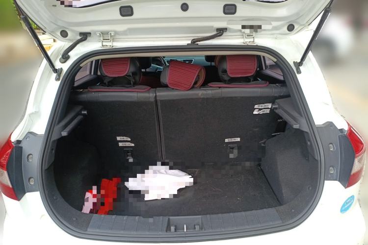 Used JAC Group iEV7S 2019 Luxury Smart Model Trunk