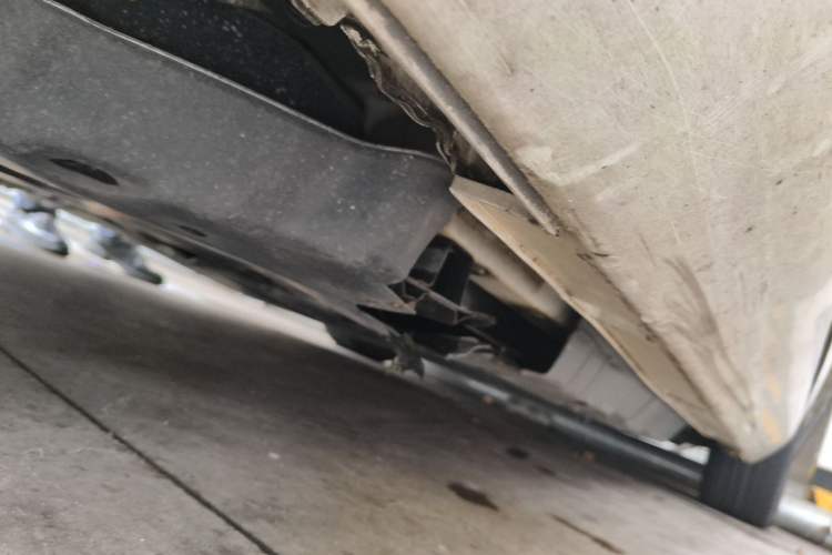 Used JAC Group iEVA50 2018 Luxury Model Chassis Rear Right