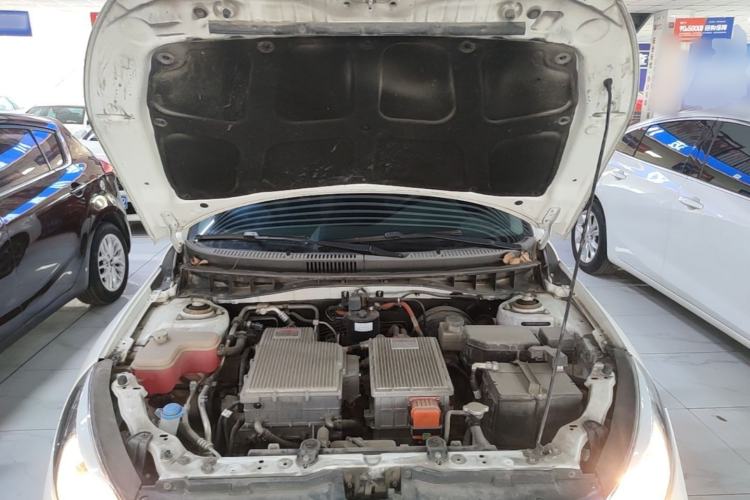 Used JAC Group iEVA50 2018 Luxury Model Engine Bay