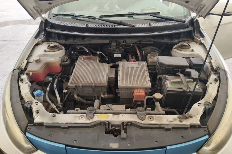 Used JAC Group iEVA50 2018 Luxury Model Engine Bay
