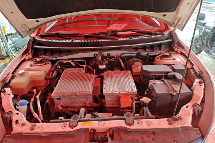 Used JAC Group iEVA50 2018 Luxury Model Engine Bay