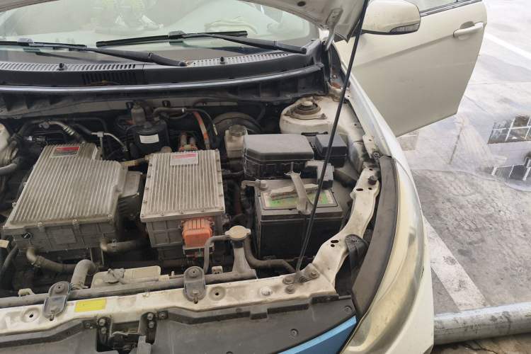 Used JAC Group iEVA50 2018 Luxury Model Engine Bay Left