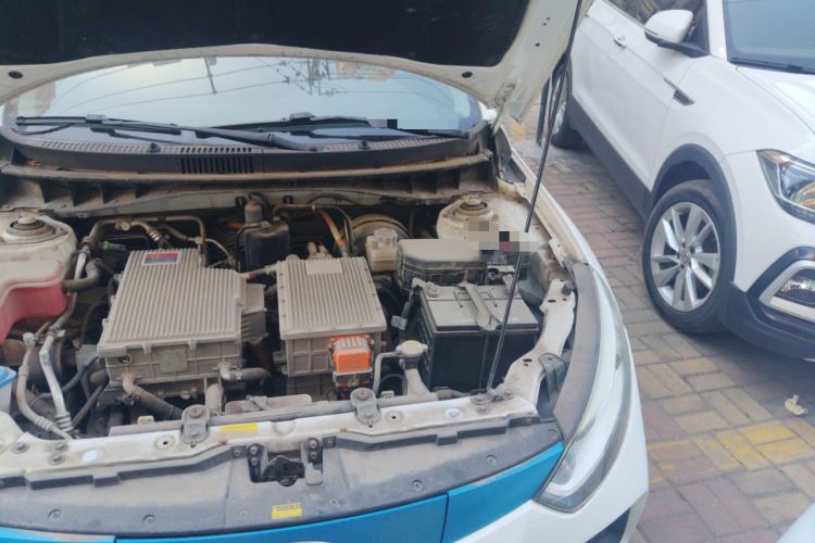 Used JAC Group iEVA50 2018 Luxury Model Engine Bay Left
