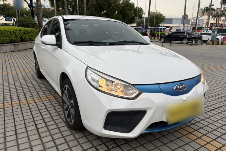 Used JAC Group iEVA50 2018 Luxury Model Exterior 11