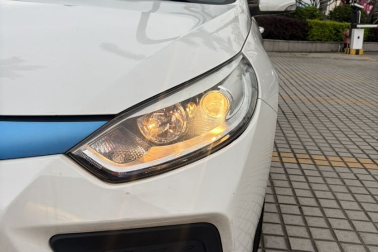 Used JAC Group iEVA50 2018 Luxury Model Exterior 4