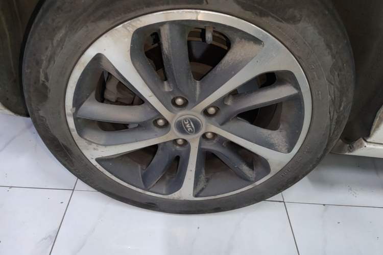 Used JAC Group iEVA50 2018 Luxury Model Exterior 5