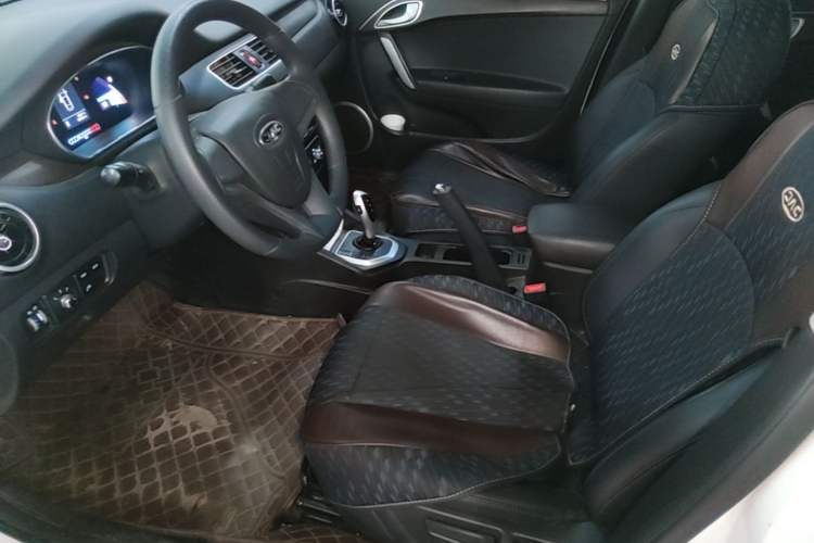 Used JAC Group iEVA50 2018 Luxury Model Left Front Seat
