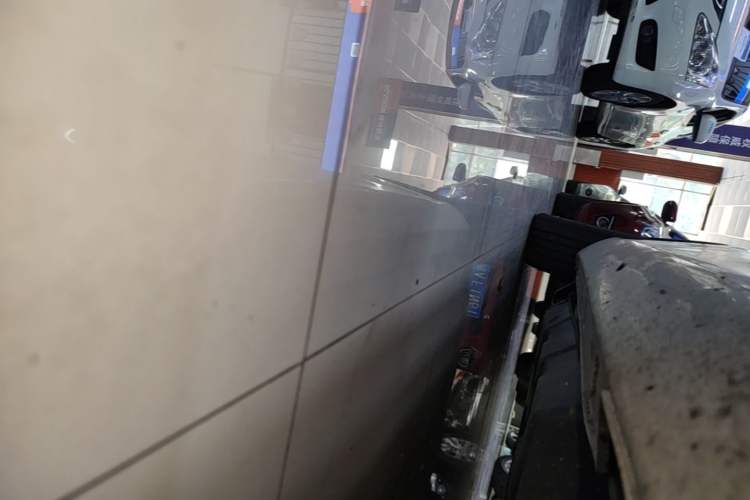 Used JAC Group iEVA50 2018 Luxury Model Right Side Sill