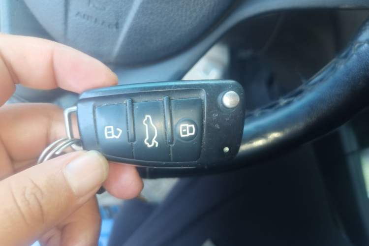 Used JAC Group iEVA50 2018 Luxury Model Vehicle Key