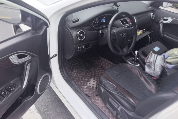 Used JAC Group iEVA50  Driver Seat